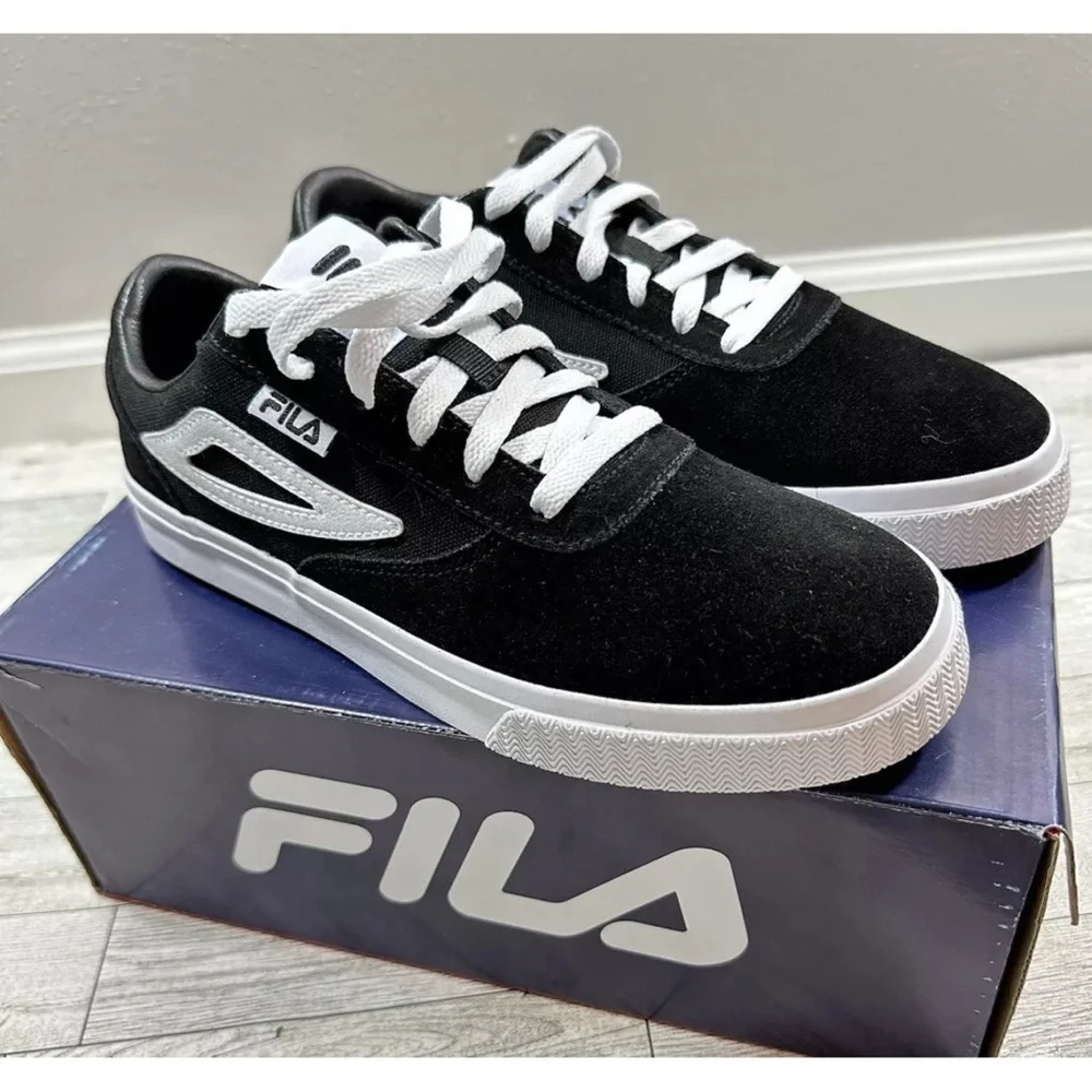 NWOB FILA Men's Boarder FX1 Casual Black Sneakers shoes lace up  Size US 7 - Picture 4 of 7